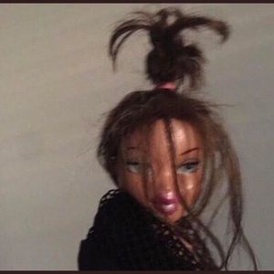 Meet your Posher, Daniela